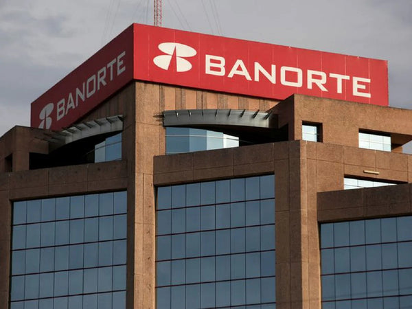 A Banorte le filtraron una base de datos de clientes, según expertos en ciberseguridad, pero el banco asegura que la información es falsa