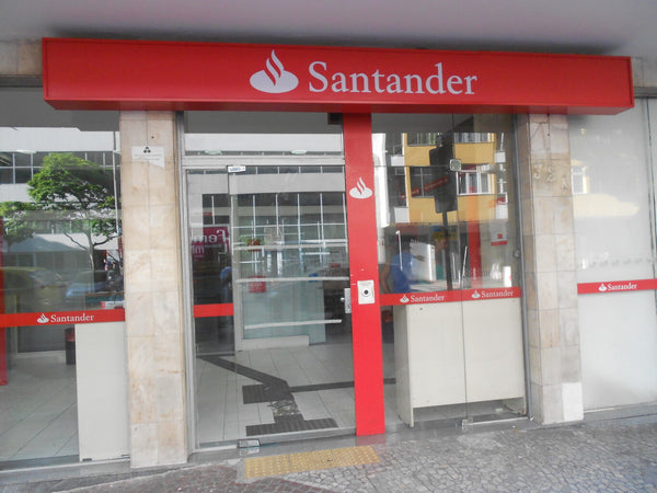 Santander presenta fallas en México: se reportan problemas en cajeros, app y rechazo en pagos con tarjetas en terminal